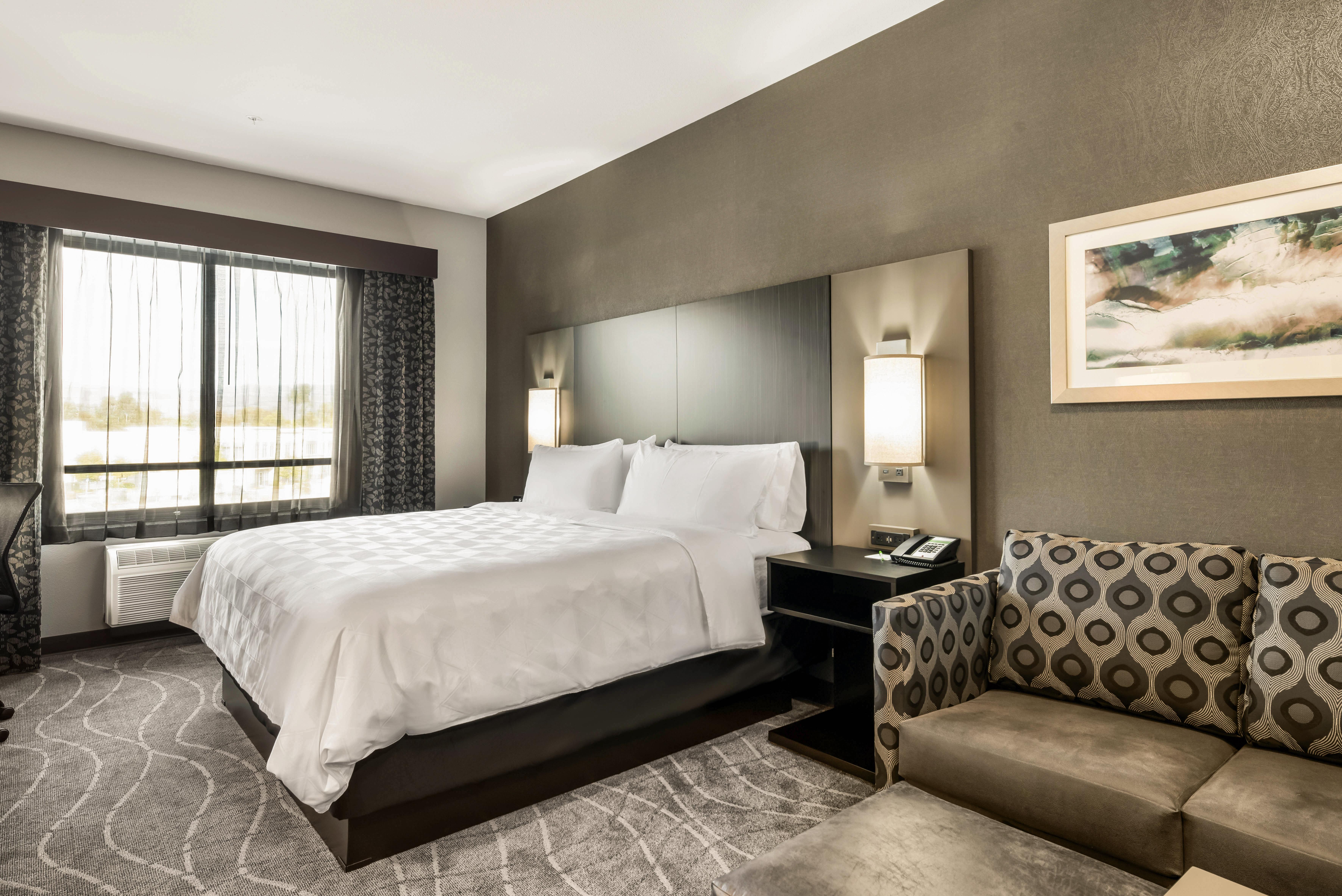 Holiday Inn Hotel & Suites Silicon Valley - Milpitas By Ihg Exterior photo