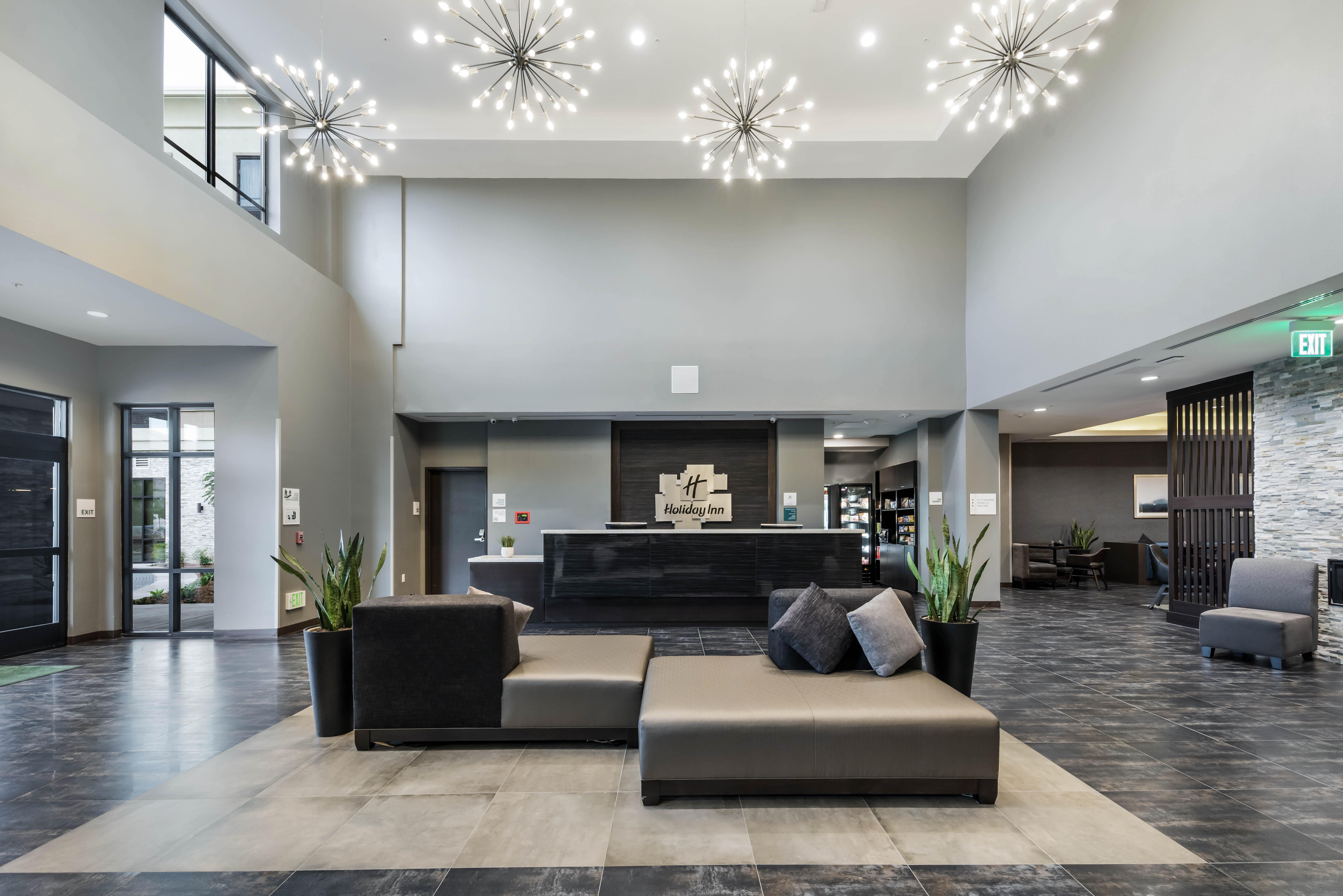 Holiday Inn Hotel & Suites Silicon Valley - Milpitas By Ihg Exterior photo
